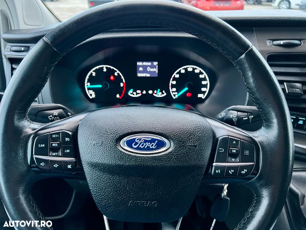 Ford Transit Custom - 8