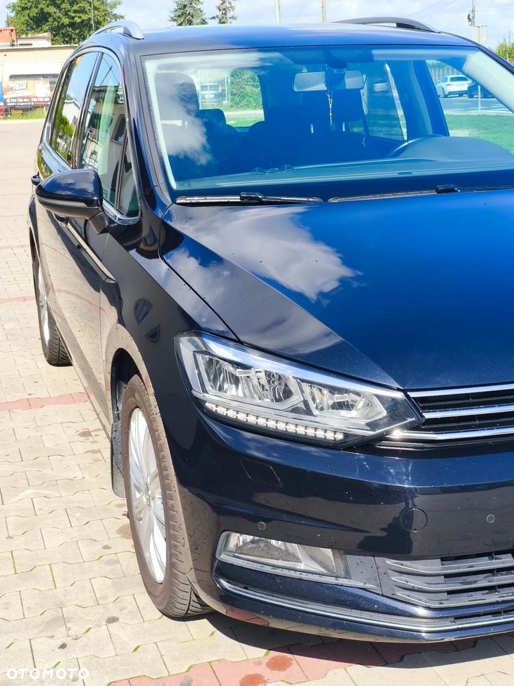 Volkswagen Touran 2.0 TDI SCR Highline - 15