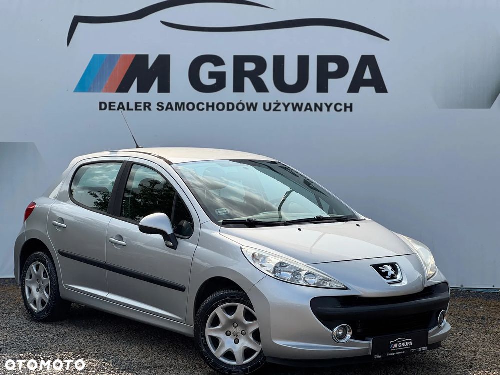 Peugeot 207 - 1