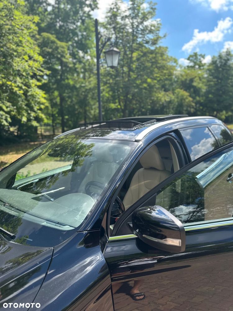 Volvo XC 60 D4 AWD Momentum - 1