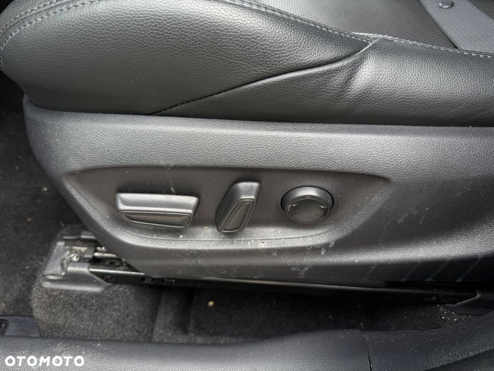 Toyota Corolla Cross 2.0 Hybrid Premiere Edition AWD - 3