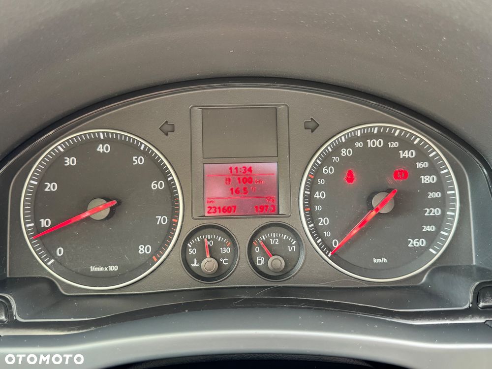 Volkswagen Golf Plus 1.6 FSI Comfortline - 10