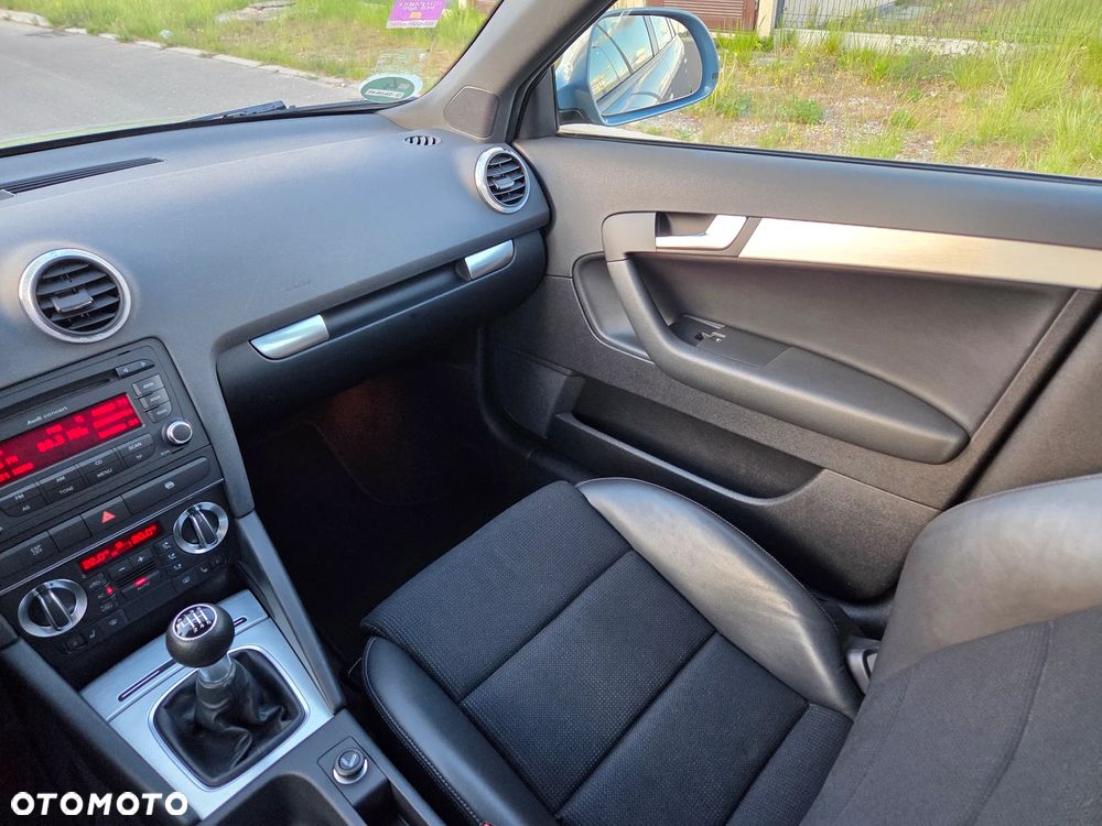 Audi A3 Sportback 1.8 TFSI S line Sportpaket Plus - 11