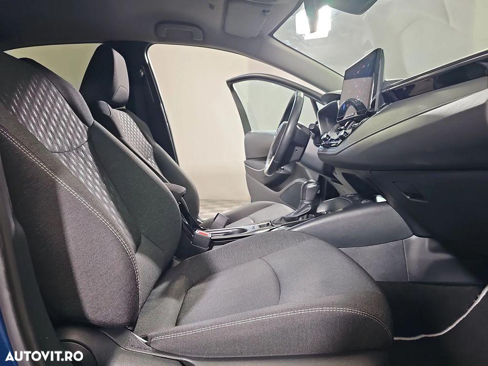 Toyota Corolla - 12