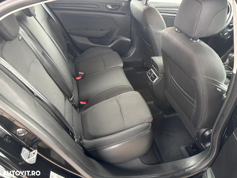 Renault Megane TCe GPF EDC Intens - 32