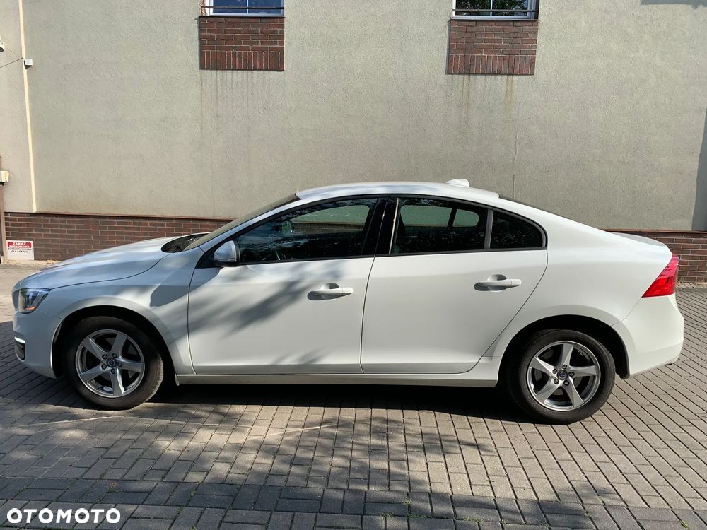 Volvo S60 T3 Kinetic - 15