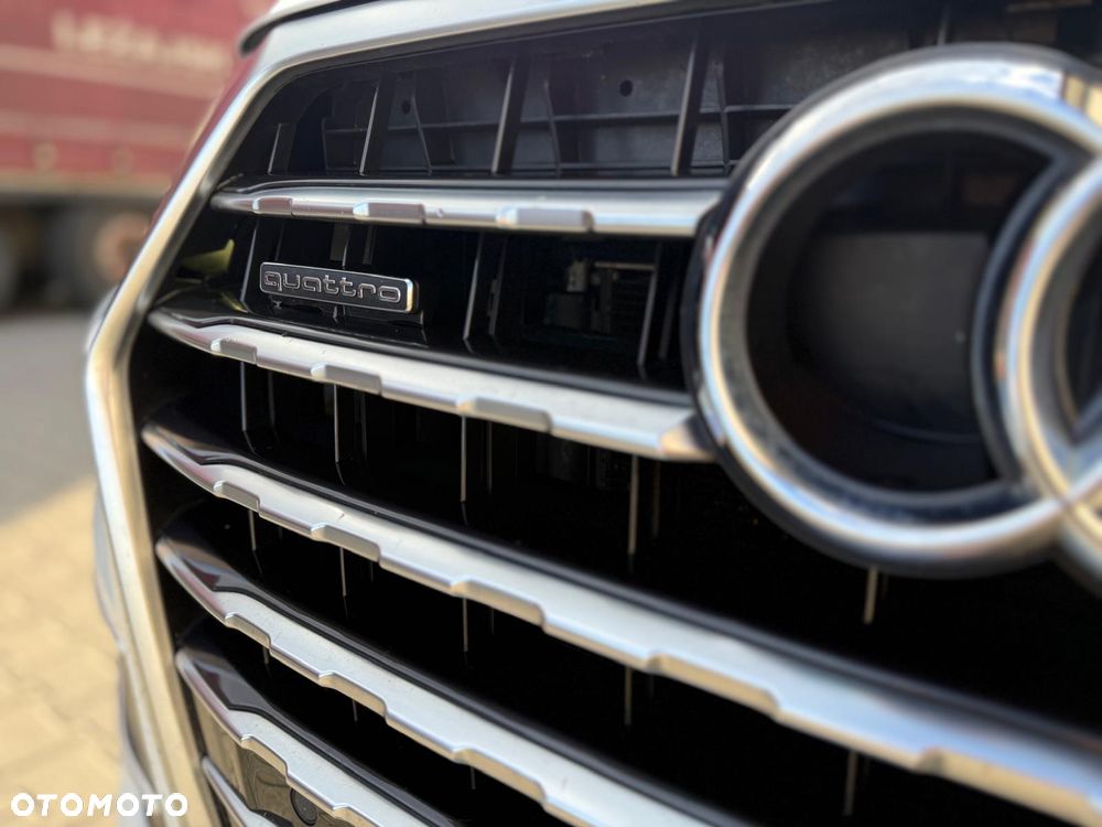 Audi Q7 3.0 TFSI Quattro Tiptronic - 8