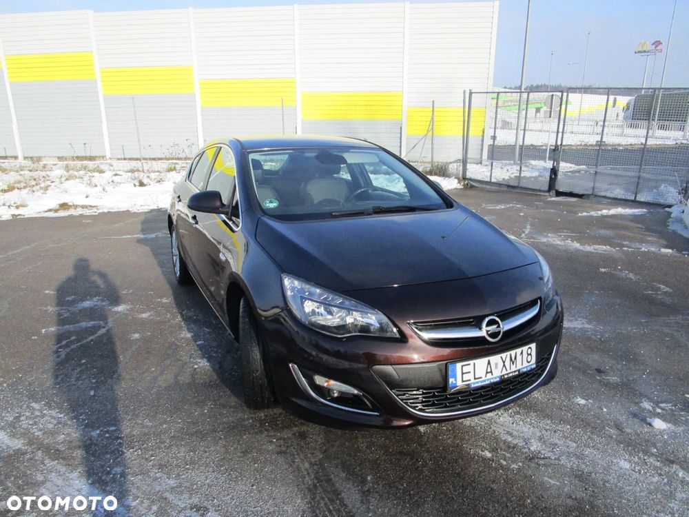 Opel Astra 1.4 T Cosmo - 10