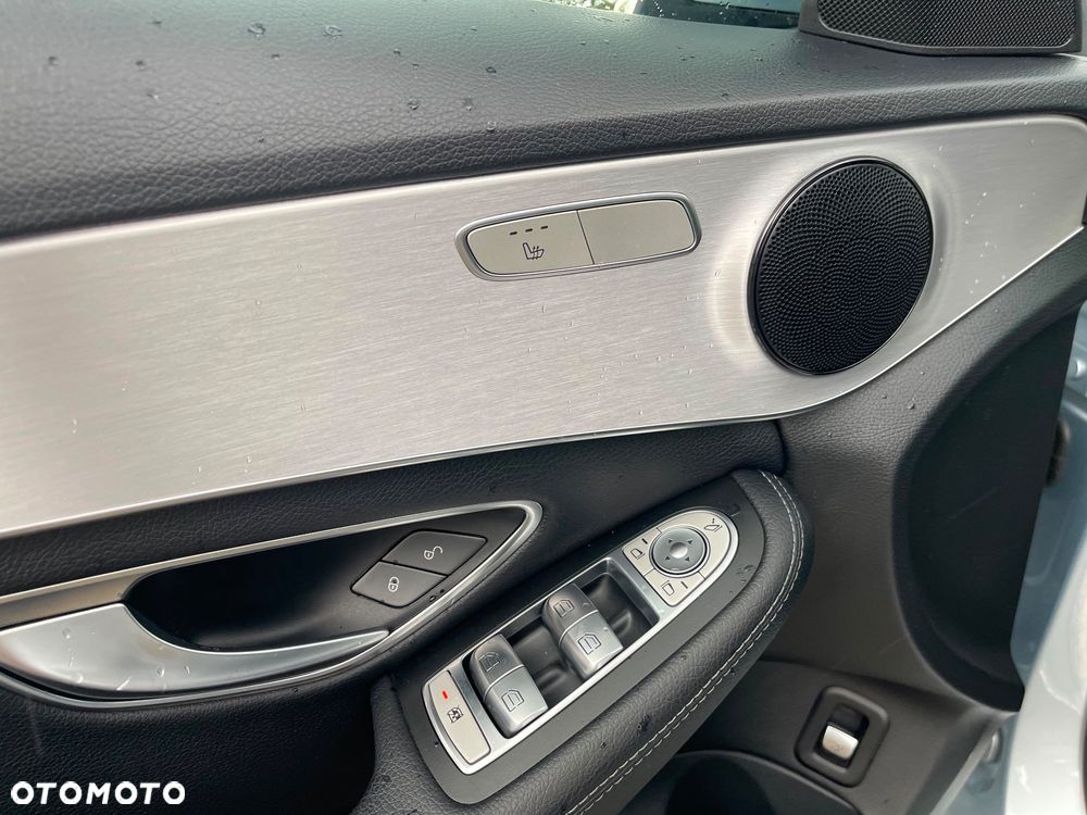 Mercedes-Benz Klasa C 200 4-Matic 9G-TRONIC - 8