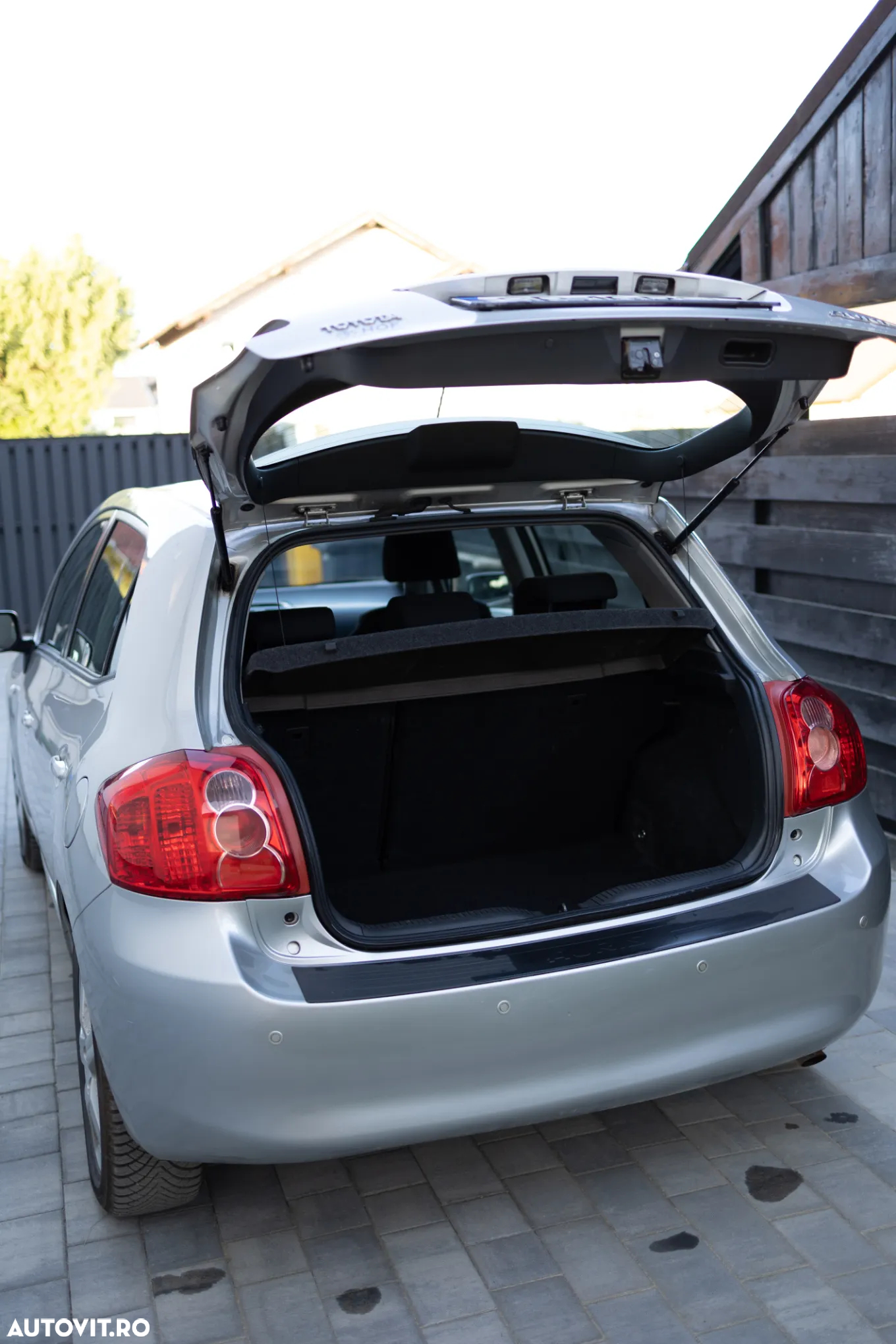 Toyota Auris 1.6 Aut Luna - 17