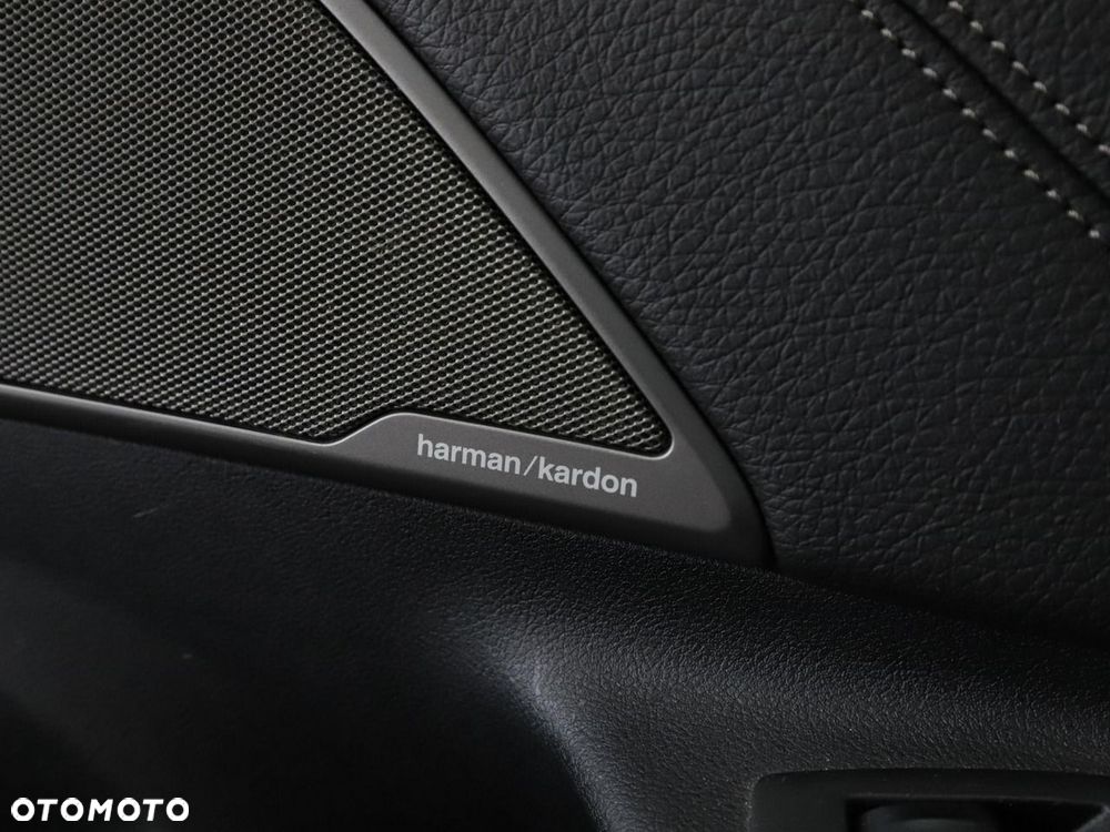 BMW Seria 5 520d mHEV - 37