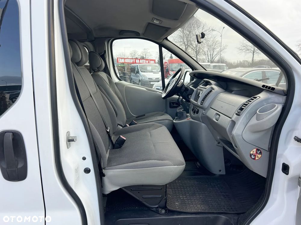 Opel Vivaro L2H1 2.9t - 15