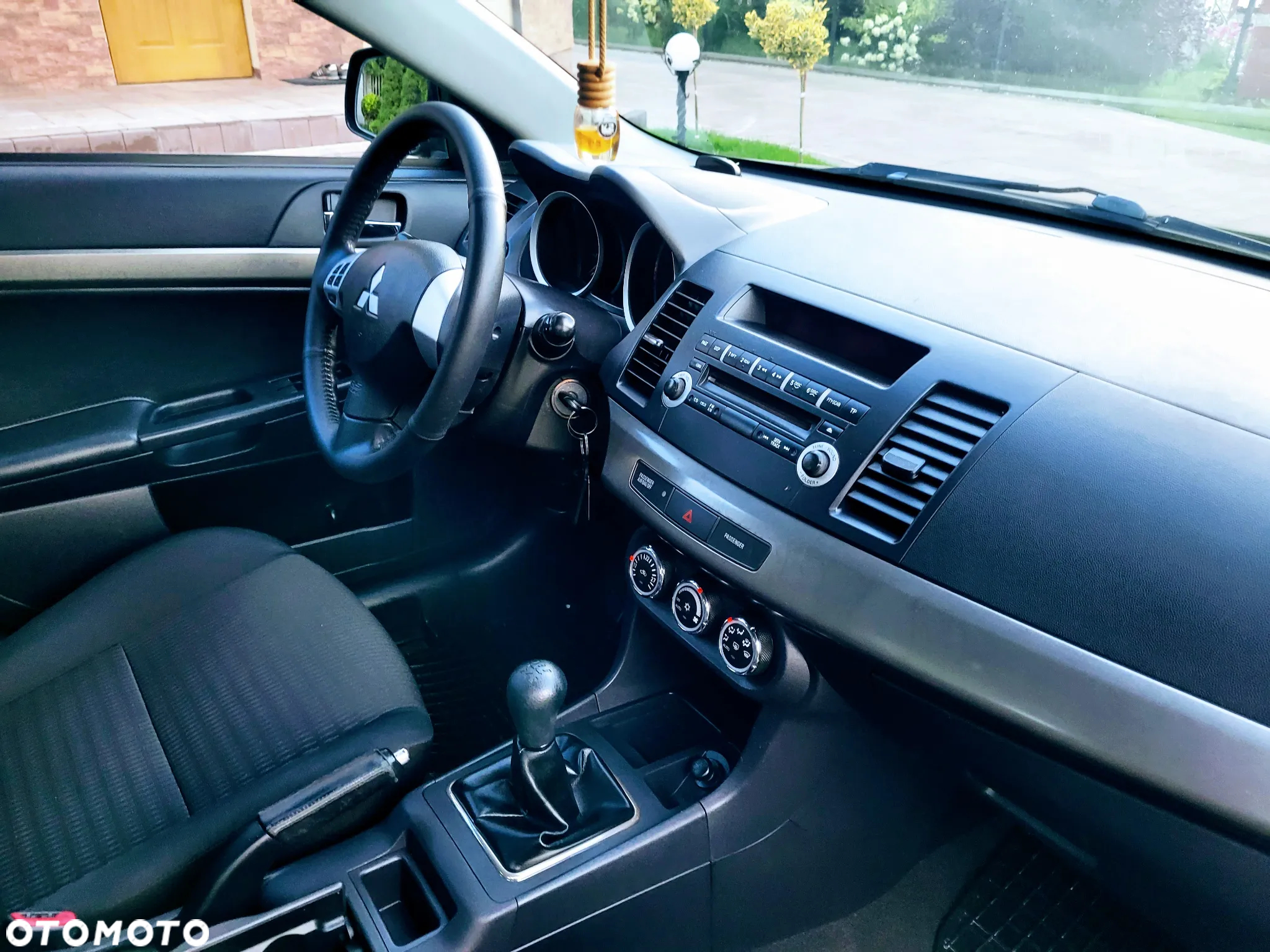 Mitsubishi Lancer 1.6 Invite - 28
