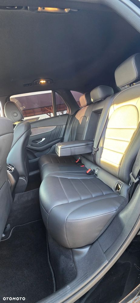 Mercedes-Benz GLC 300 4Matic 9G-TRONIC AMG Line - 13