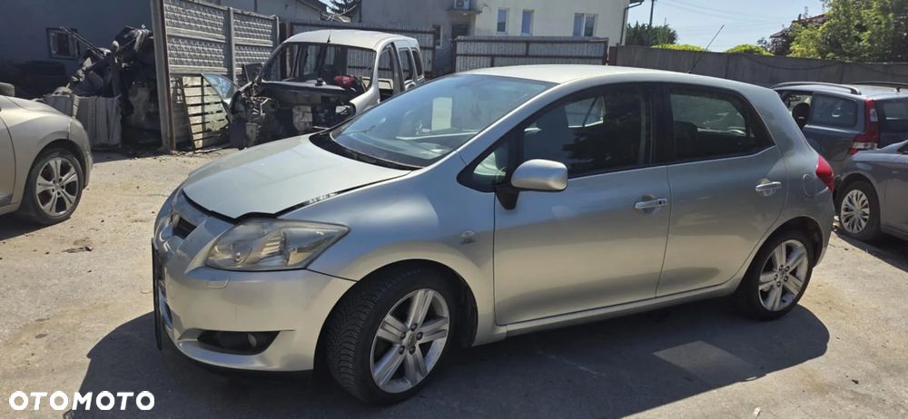 TOYOTA AURIS I belka wzmocnienie zderzaka przód - 3