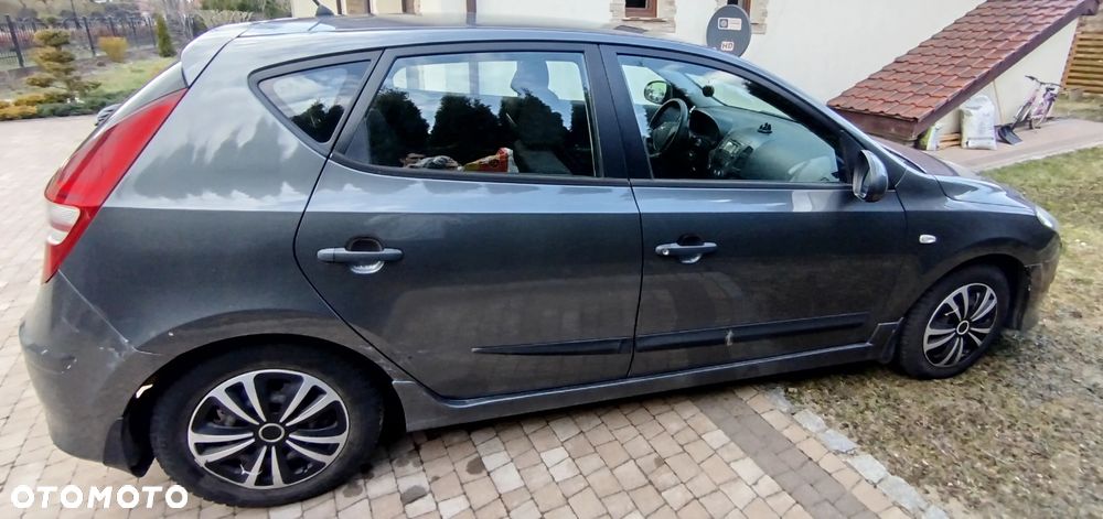 Hyundai i30 1.6 CRDi Comfort - 4