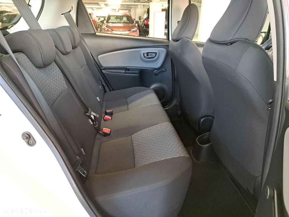 Toyota Yaris - 14
