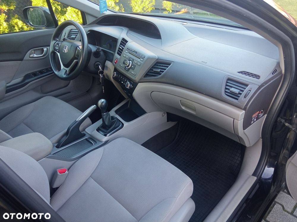 Honda Civic 1.8 Comfort - 21