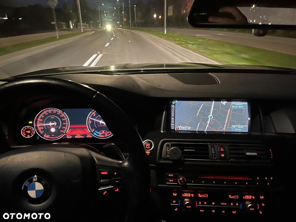 BMW Seria 5 518d - 10