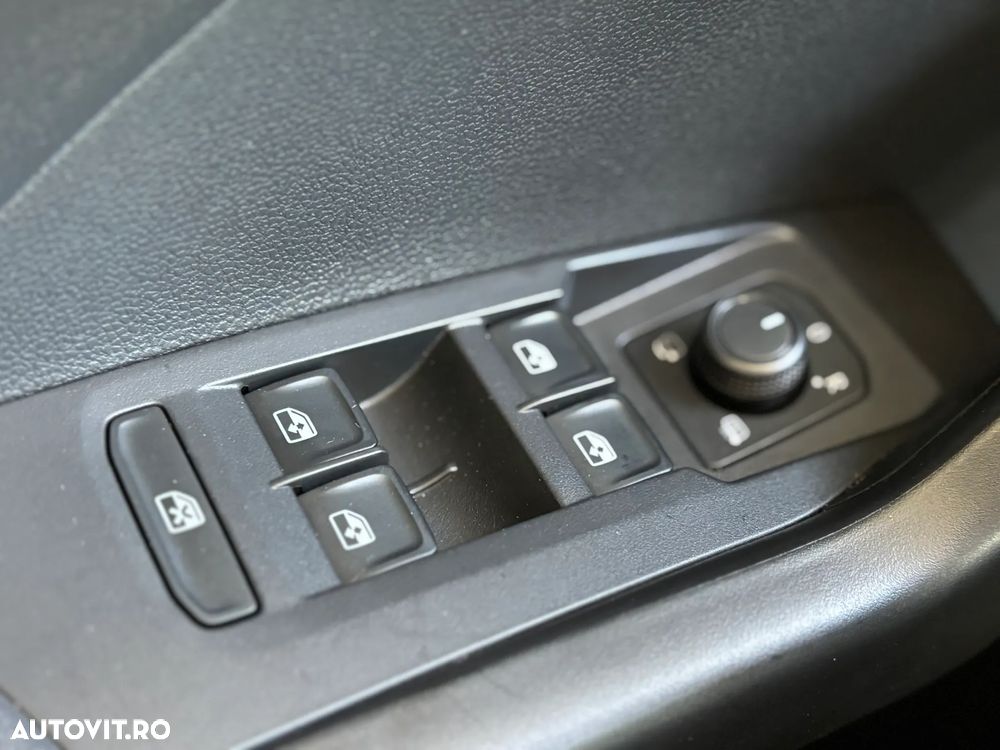 Volkswagen T-Cross 1.5 TSI DSG Style - 22