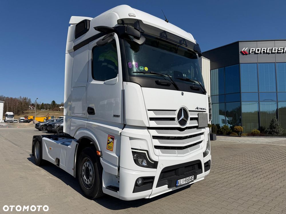 Mercedes-Benz ACTROS 1851 / GIGASPACE / RETAREDER OLEJOWY / KLIMATYZACJA POSTOJOWA / FULL /