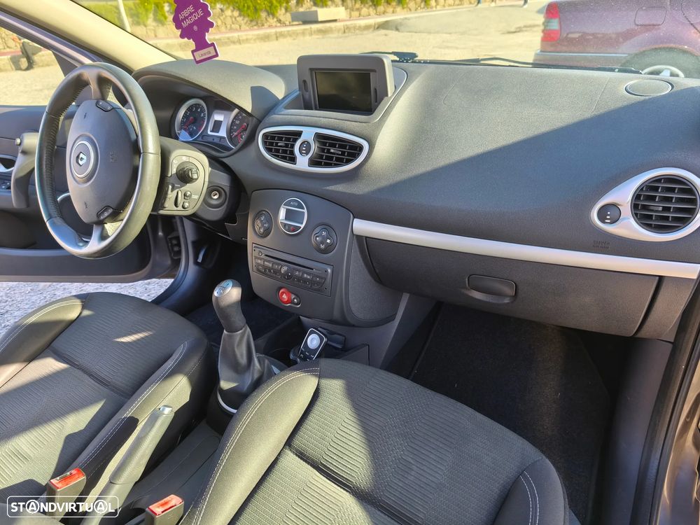 Renault Clio 1.2 TCE Dynamique S - 13