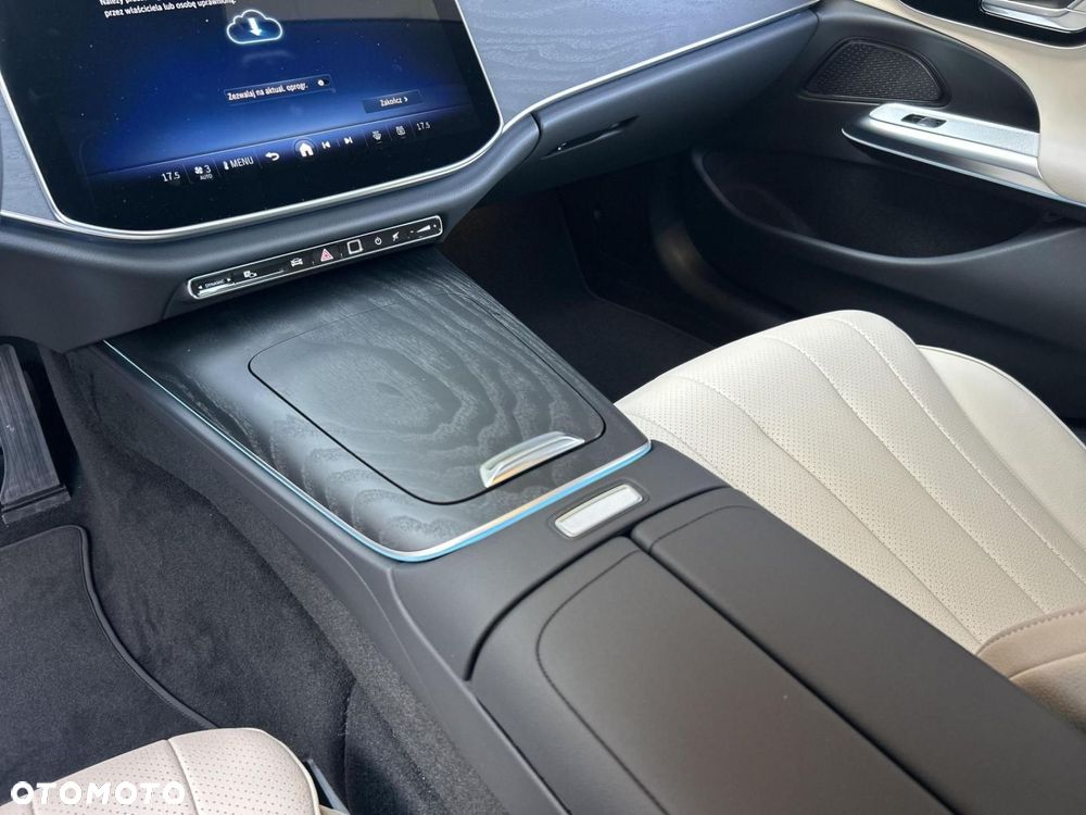 Mercedes-Benz Klasa E - 15