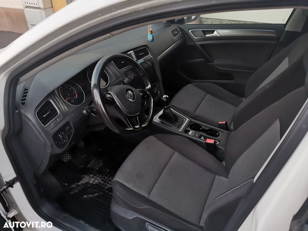 Volkswagen Golf 1.2 TSI BMT Comfortline - 16