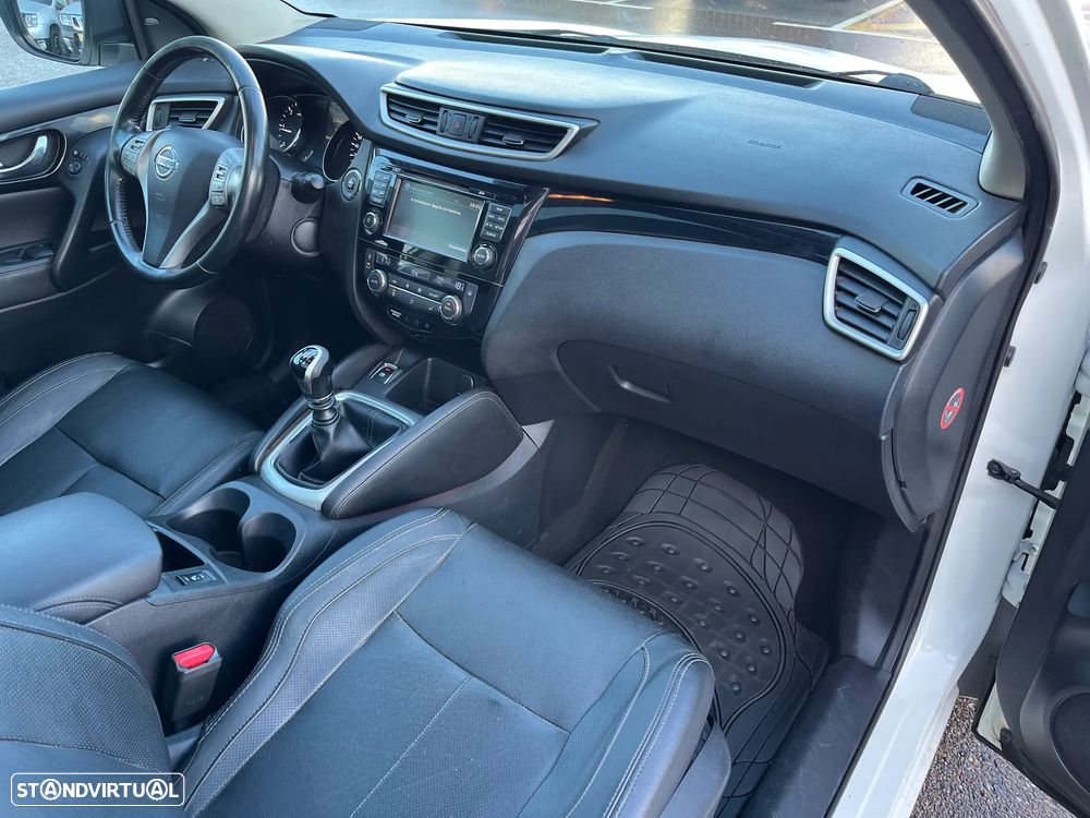 Nissan Qashqai 1.6 dCi Tekna Premium Pele S Alcantara 4x4i - 19