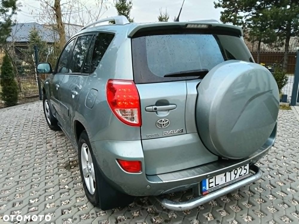 Toyota RAV4 2.0 VVT-i Sol - 2