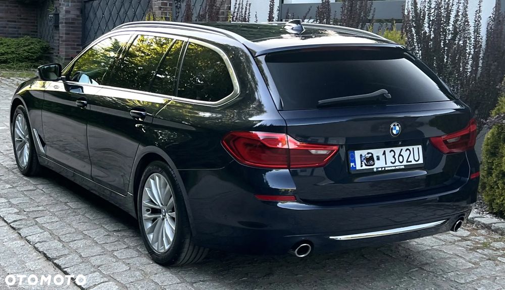 BMW Seria 5 520d Luxury Line sport - 31