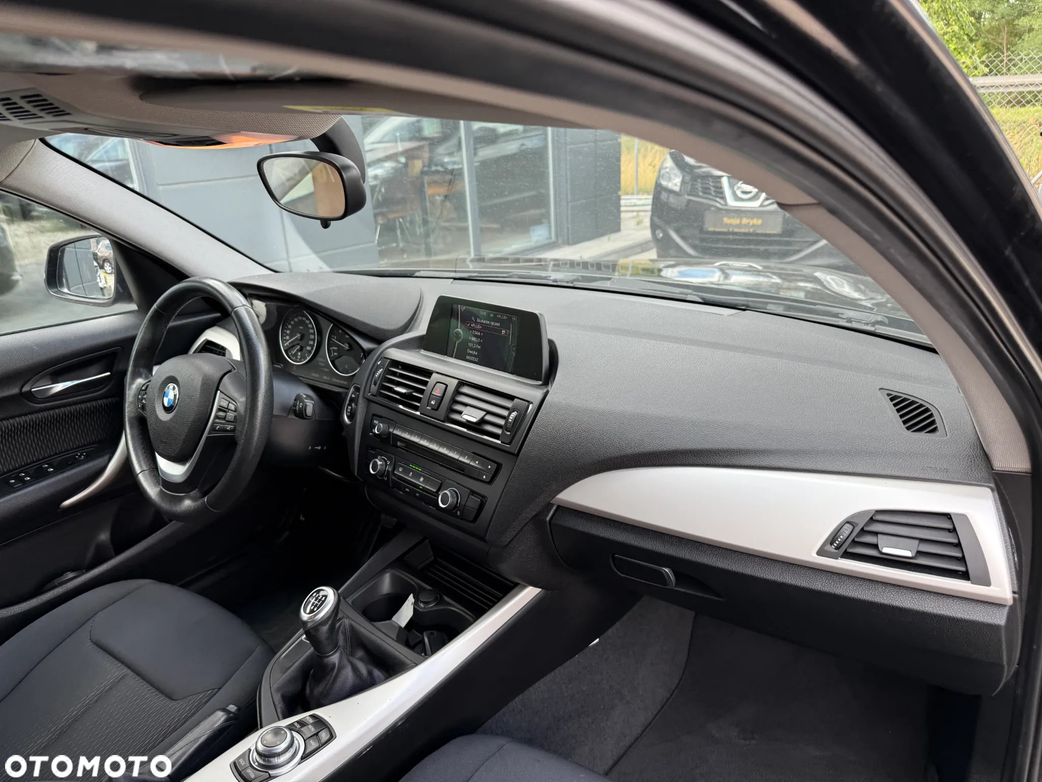 BMW Seria 1 114i - 33