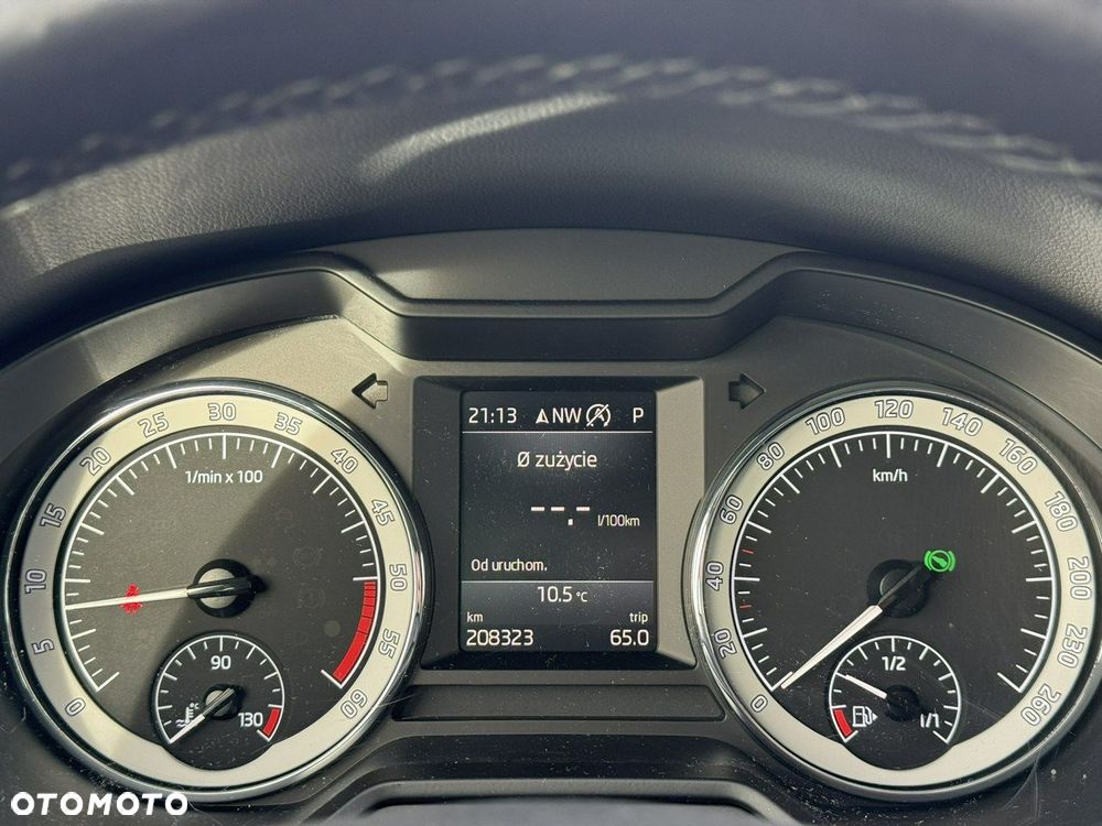 Skoda Octavia 1.6 TDI Ambition DSG - 18