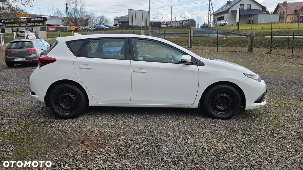 Toyota Auris 1.33 VVT-i Life - 22