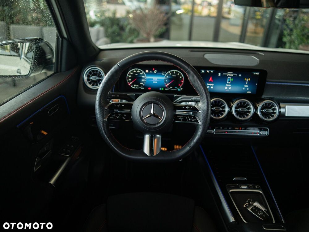 Mercedes-Benz GLB 220 mHEV 4-Matic AMG Line 8G-DCT - 14