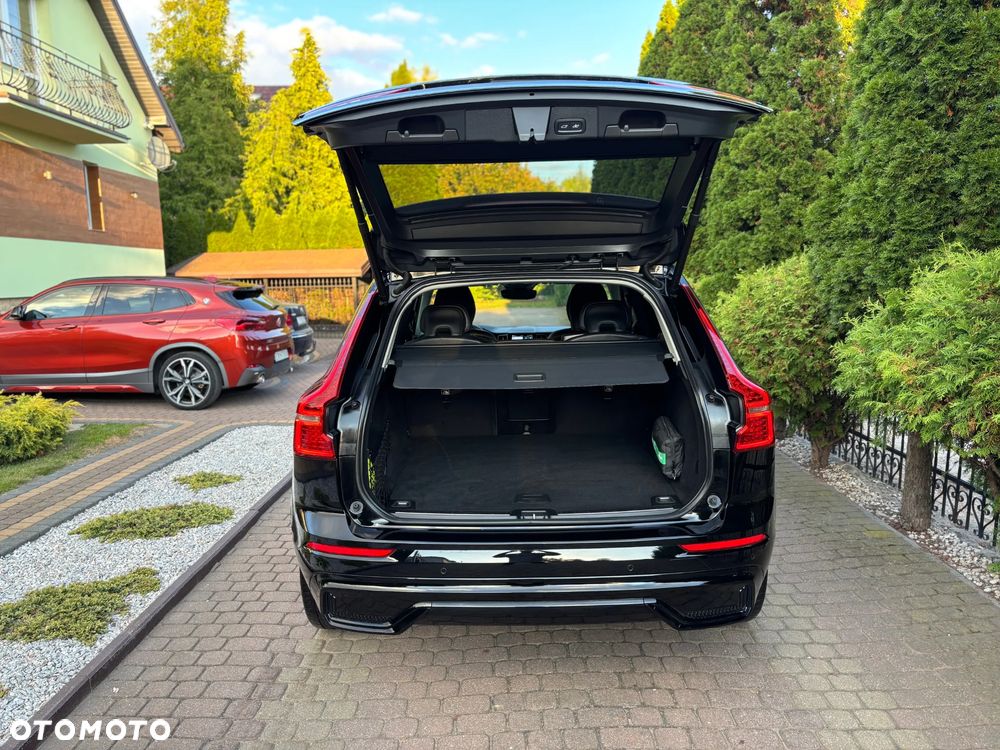 Volvo XC 60 B4 D AWD Plus Dark - 16