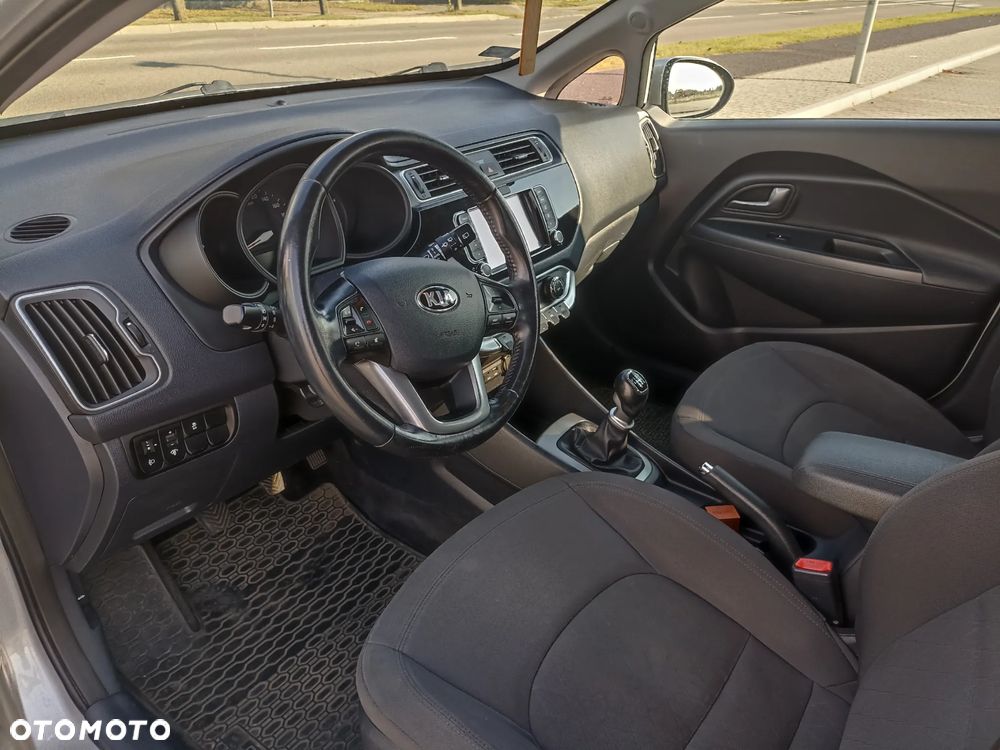 Kia Rio 1.4 crdi XL - 7