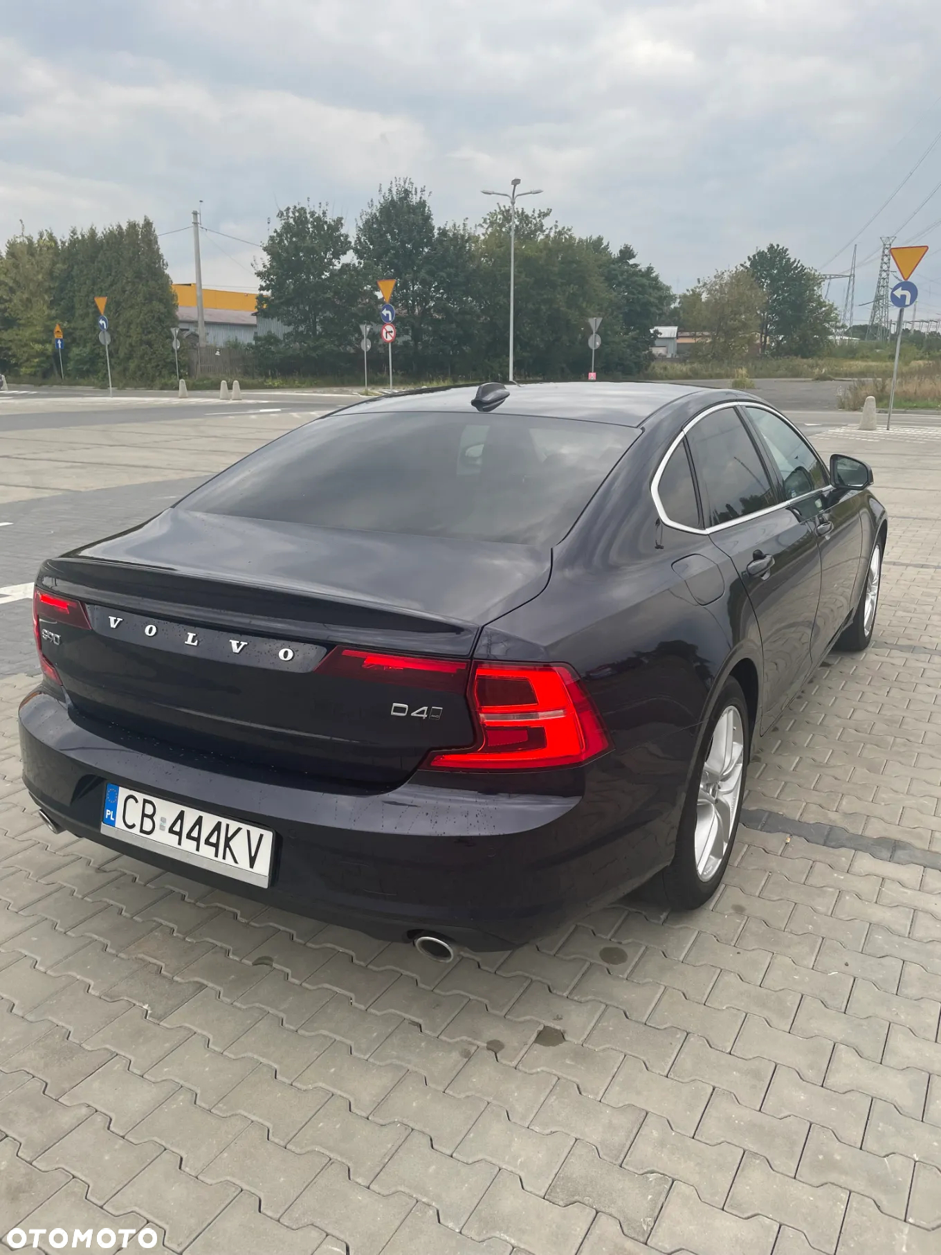 Volvo S90 D4 AWD Momentum - 14