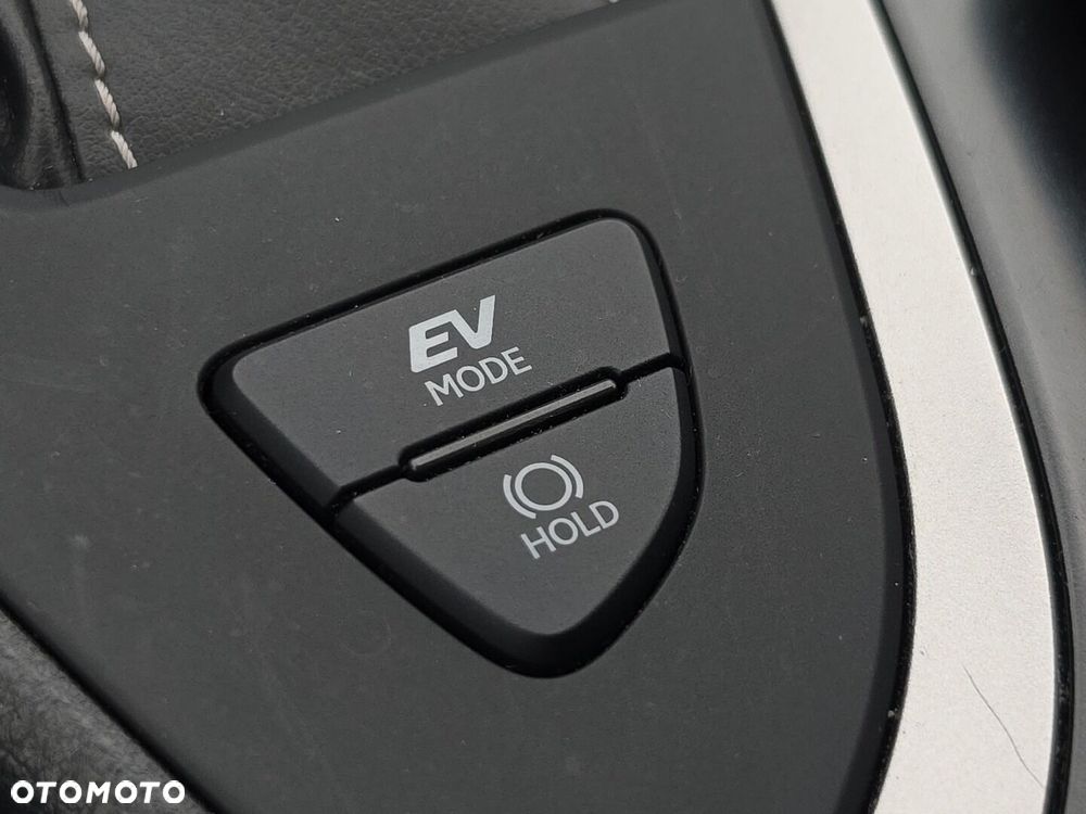Lexus UX 250h GPF Business Edition 2WD - 25