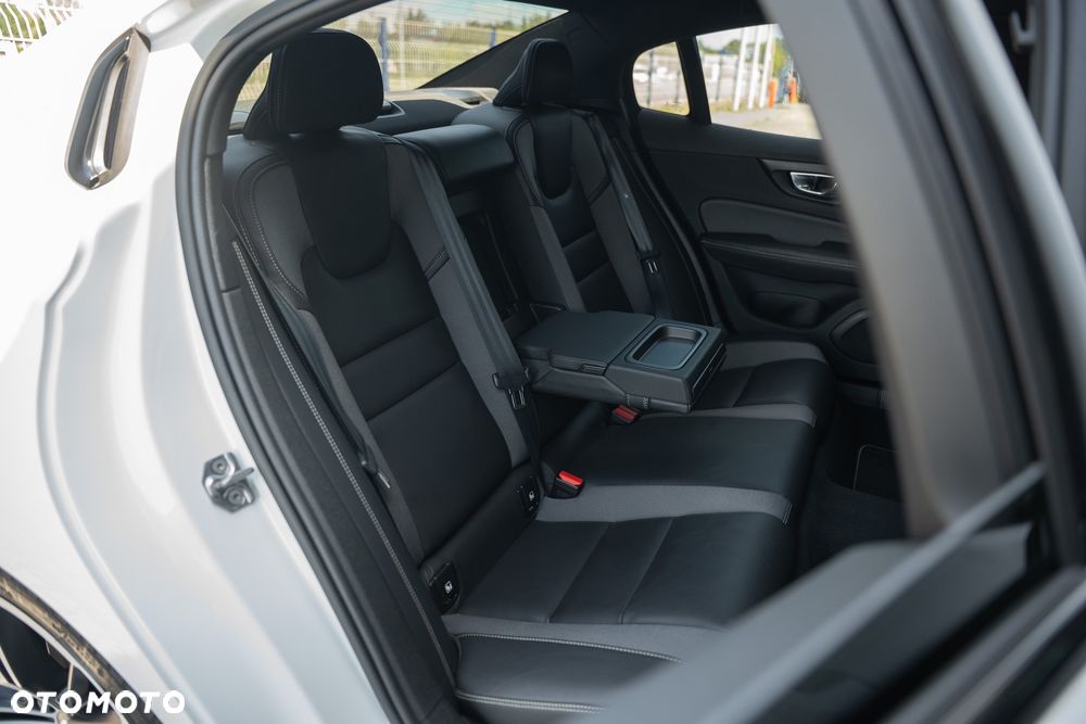 Volvo S60 - 36