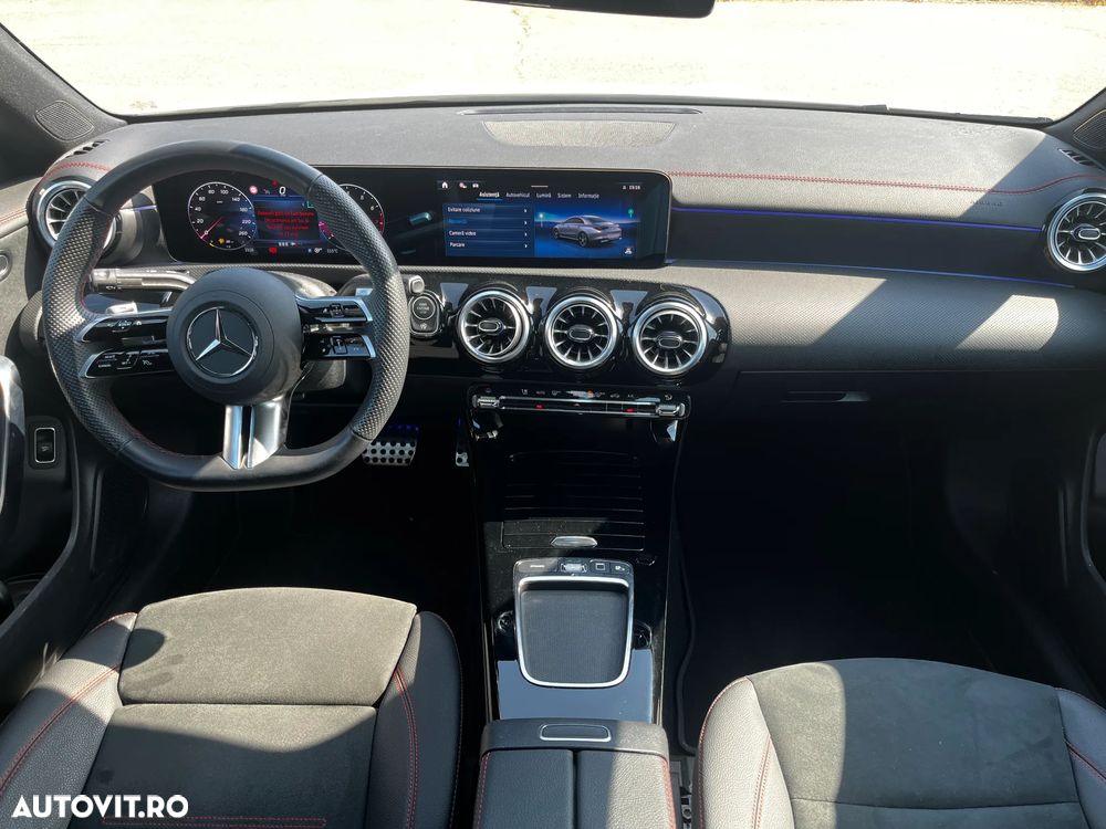 Mercedes-Benz CLA 200 MHEV Coupe - 12