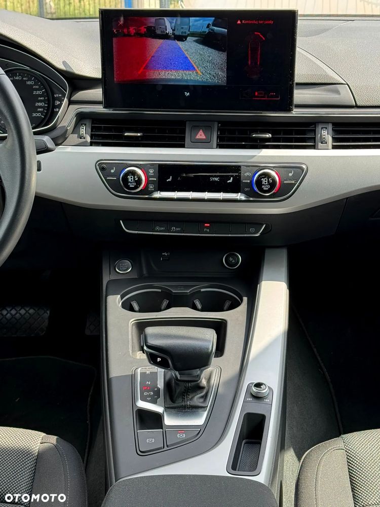 Audi A4 Limousine 35 TFSI mHEV Advanced S tronic - 14