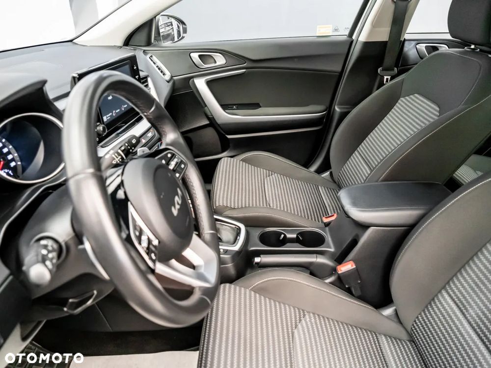 Kia Ceed 1.5 T-GDI M DCT - 21