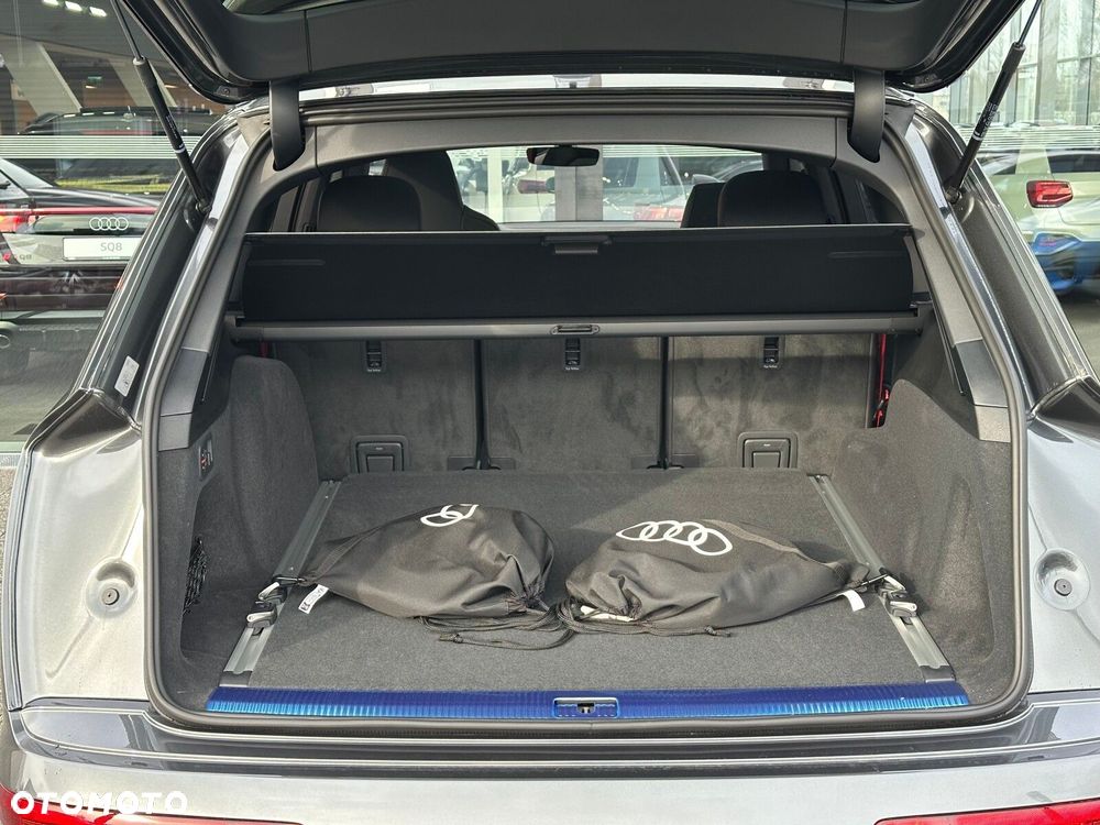 Audi Q7 - 8