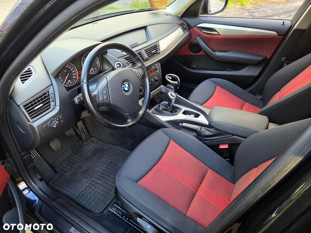 BMW X1 sDrive18d - 15