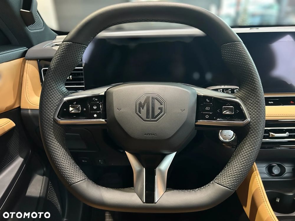 MG HS Hybrid+ - 13