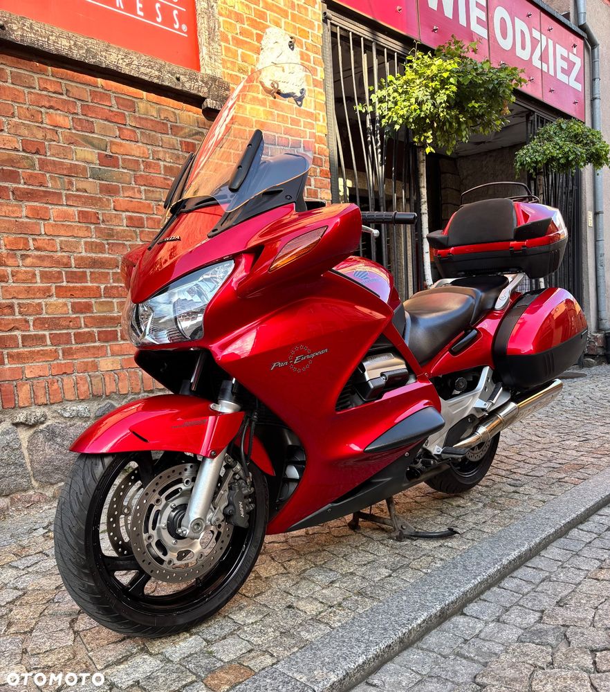 Honda ST - 6
