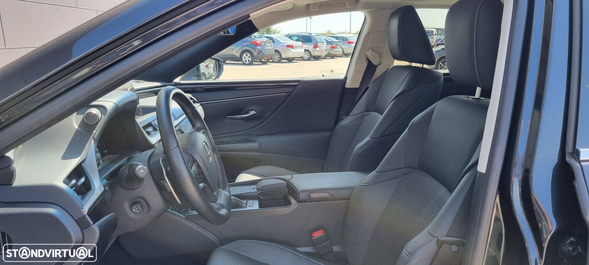 Lexus ES 300h Special Edition - 6