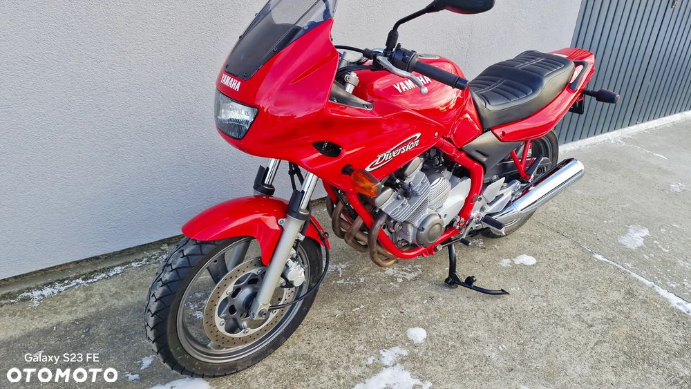 Yamaha XJ - 25
