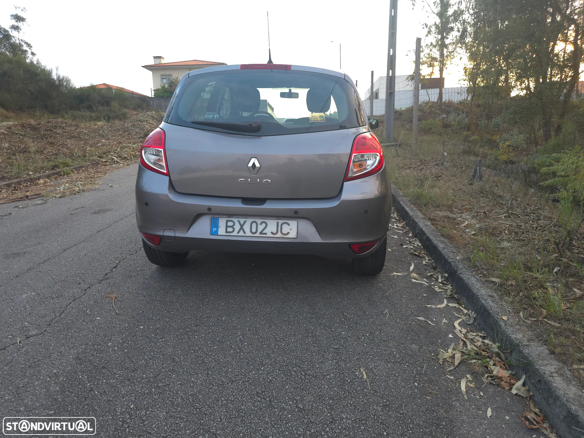 Renault Clio 1.5 dCi # - 12